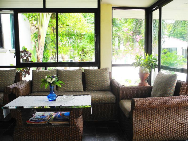 Platinum Place Khách sạn